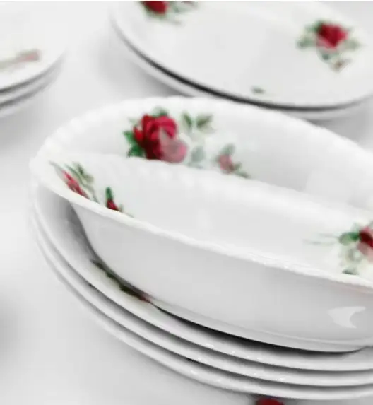 WYPRZEDAŻ! CHODZIEŻ IWONA B826 Komplet 12 talerzy dla 4 osób / porcelana