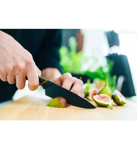 FISKARS EDGE Komplet 7 noży kuchennych + drewniany blok do szuflady 