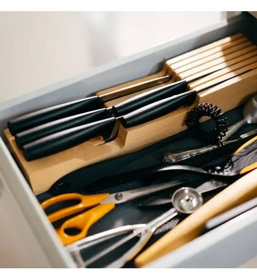 FISKARS EDGE Komplet 7 noży kuchennych + drewniany blok do szuflady 