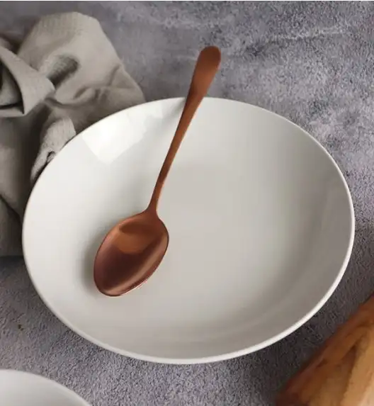 WYPRZEDAŻ! WATERSIDE EVERYDAY WHITE Komplet 18 talerzy dla 6 osób / porcelana