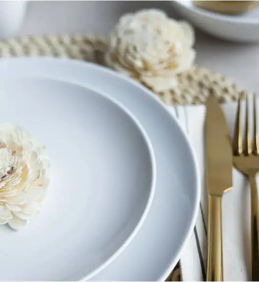 LUBIANA BOSS BIAŁY Serwis obiadowo - kawowy 34 el / 6 osób 