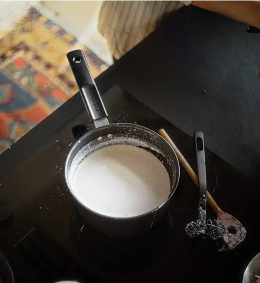 FISKARS HARD FACE 1075525 Rondel 2,5 l z pokrywką / powłoka Ceratec™ Superior