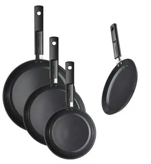FISKARS HARD FACE Komplet garnki z pokrywkami 8 el + Patelnie 20, 24, 28 cm + naleśnikowa / powłoka Ceratec™ Superior