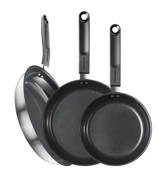 FISKARS FUNCTIONAL FORM Komplet garnki z pokrywkami 8 el + Patelnie 20, 24, 28 cm / powłoka Ceratec™