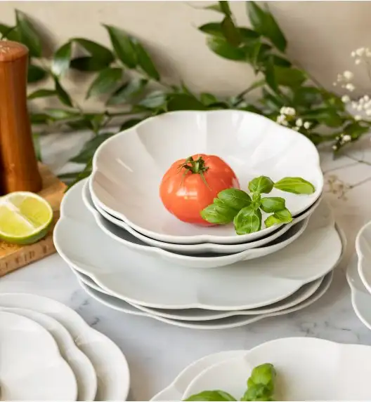 LUBIANA NAOMI Serwis obiadowy 6 osób / 18 elementów | biała porcelana