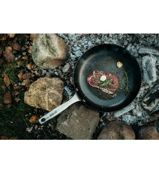 SKOTTSBERG | CAST IRON | Patelnia 28cm ŻELIWNA