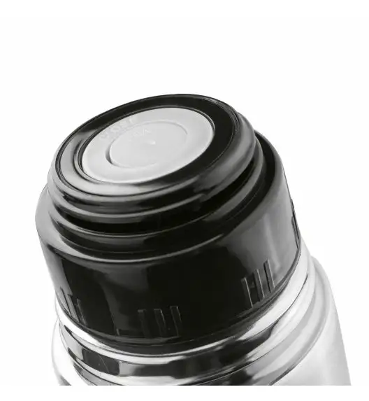 TADAR TERMOS NIERDZEWNY Z CZARNYM SILIKONOWYM UCHWYTEM SILVES 1L