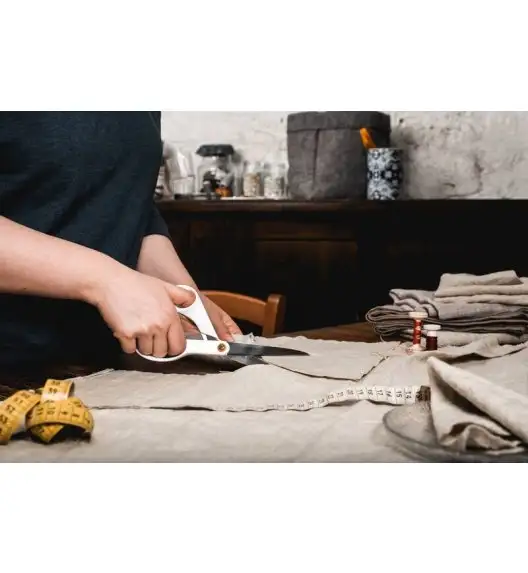 FISKARS FUNCTIONAL FORM 1020412 Nożyczki uniwersalne 21 cm / białe