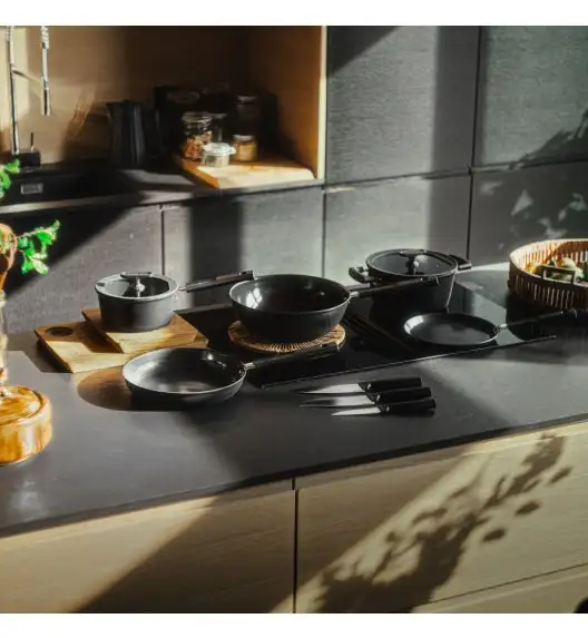 FISKARS HARD FACE Patelnia 24 cm z pokrywką / powłoka Ceratec™ Superior