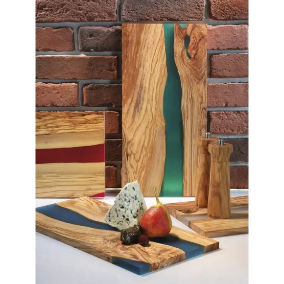 ZASSENHAUS | deska do serwowania, drewno oliwne/żywica epoksydowa, 45 x 22 cm, czerwona