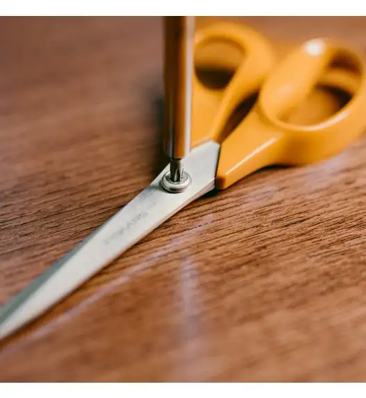 FISKARS CLASSIC Nożyczki uniwersalne 21 cm / stal nierdzewna (6 generacja)