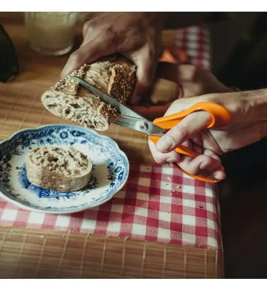 FISKARS CLASSIC Nożyczki uniwersalne 21 cm / stal nierdzewna (6 generacja)