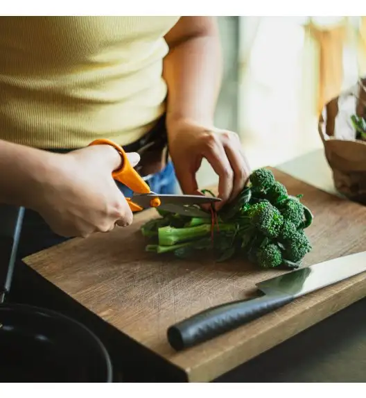 FISKARS CLASSIC Nożyczki kuchenne 18 cm ząbkowane ostrze / stal nierdzewna (6 generacja)