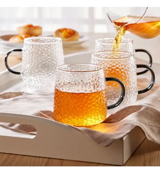 MG HOME | DECO Zestaw 4 szklanek termicznych z uchem 350 ml / czarne