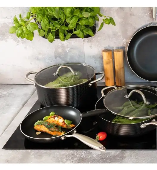 AMBITION | RIBS PATELNIA 28 CM Indukcja Powłoka non-stick Qualum Basic
