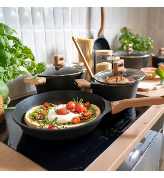 AMBITION | CAMEL PATELNIA 28 CM Indukcja powłoka Qualum Basic Stone non-stick