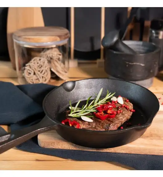 AMBITION | IRON PATELNIA ŻELIWNA 26 CM