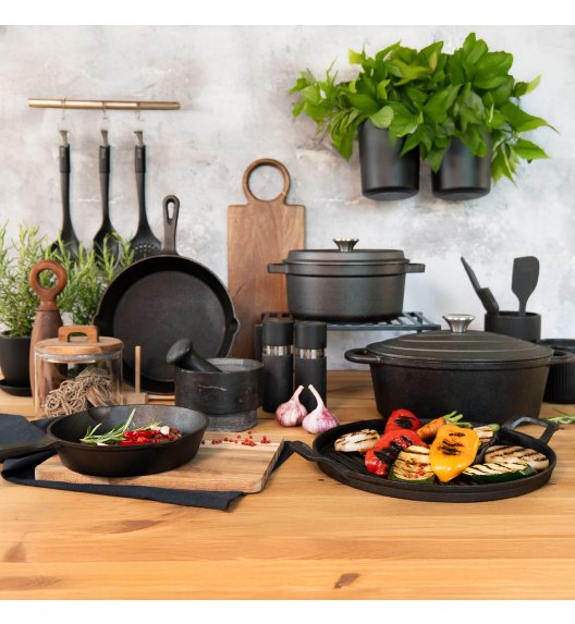 AMBITION | IRON GARNEK ŻELIWNY 24 CM Z POKRYWĄ 3,5 L