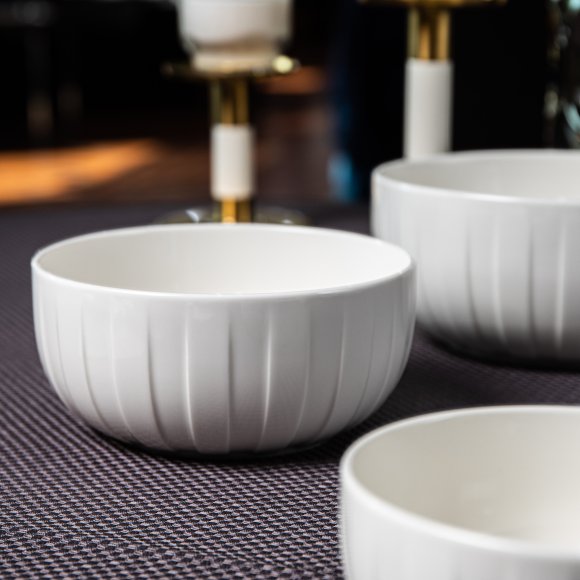 AMBITION | LIGNE SALATERKA 17 CM BIALŁY / porcelana