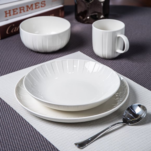 AMBITION | LIGNE TALERZ OBIAD 26 CM BIAŁY / porcelana