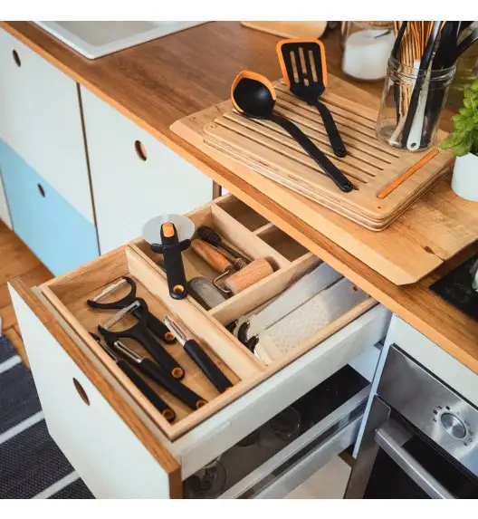 FISKARS FUNCTIONAL FORM 1079960 Obieraczka do warzyw z ruchomym ostrzem / stal nierdzewna 