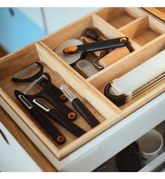 FISKARS FUNCTIONAL FORM 1079907 Obieraczka do warzyw ze stałym ostrzem / stal nierdzewna 