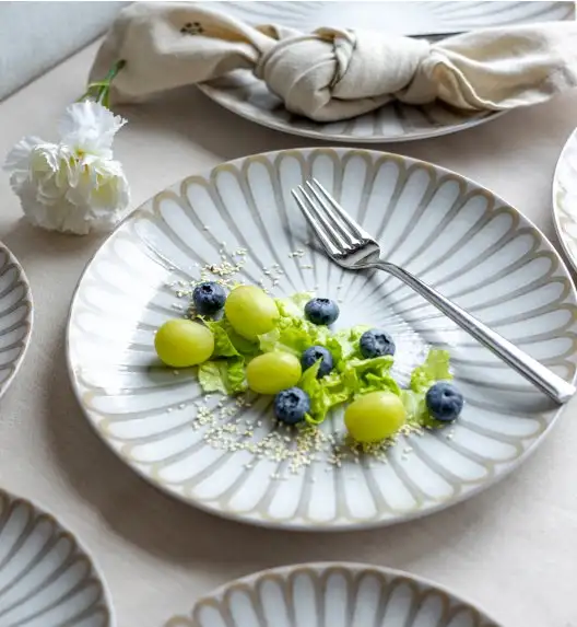 LUBIANA BOSS KERAJET | 708 KJ | Serwis obiadowy 12/36 elementów | 9228 ROZETA