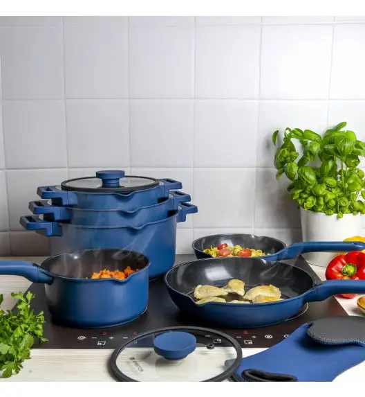 AMBITION COBALT Garnek z pokrywką 24 cm / powłoka Qualum Ceramic