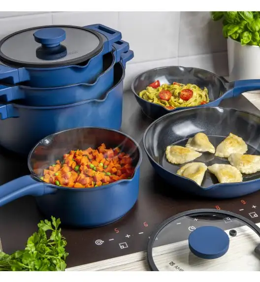 AMBITION COBALT Garnek z pokrywką 20 cm / powłoka Qualum Ceramic