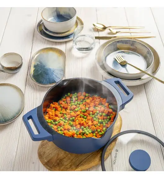 AMBITION COBALT Garnek z pokrywką 20 cm / powłoka Qualum Ceramic