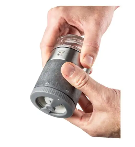 PEUGEOT MAESTRO Młynek do soli 11 cm