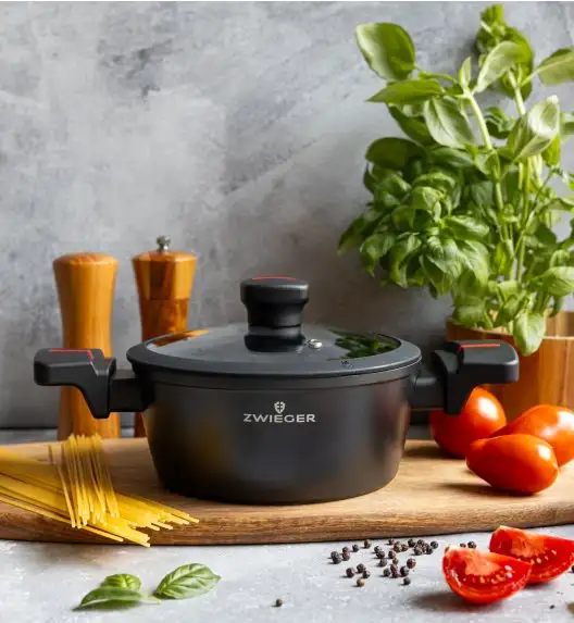 ZWIEGER RED LINE Garnek 2,2 L z pokrywką 20 cm / powłoka TitanEX
