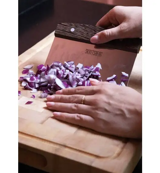 SKOTTSBERG Skrobak do czyszczenia i krojenia z miarką / drewniany uchwyt