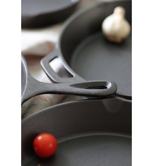 HAGE Patelnia żeliwna 31 cm z uchem Cast Iron