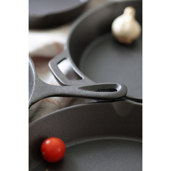 HAGE Patelnia żeliwna 31 cm z uchem Cast Iron
