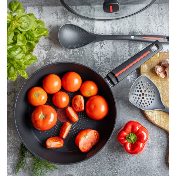ZWIEGER RED LINE Patelnia głęboka z pokrywką 28 cm / powłoka nieprzywierająca TitanEX