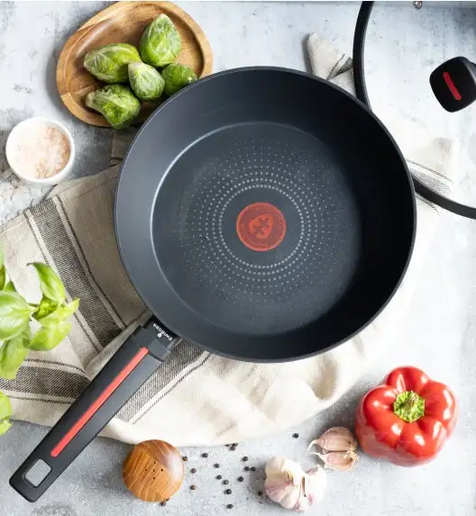 ZWIEGER RED LINE Patelnia głęboka z pokrywką 28 cm / powłoka nieprzywierająca TitanEX