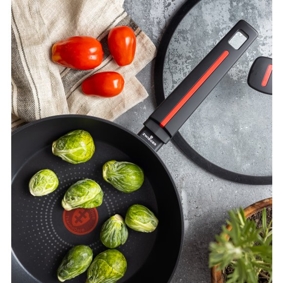 ZWIEGER RED LINE Patelnia głęboka z pokrywką 28 cm / powłoka nieprzywierająca TitanEX