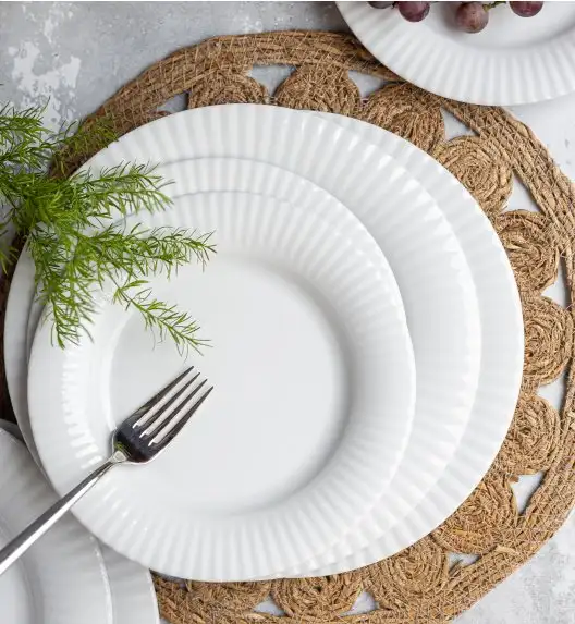 LUBIANA DAISY ROYAL Serwis obiadowy 18 osób / 72 elementy | biała porcelana