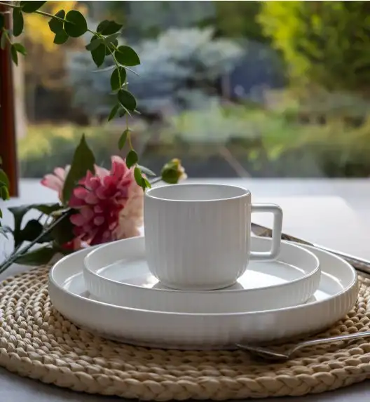 KAIA HOME Ceramiczny zestaw obiadowo kawowy 32 el / 6 os biały ryflowany