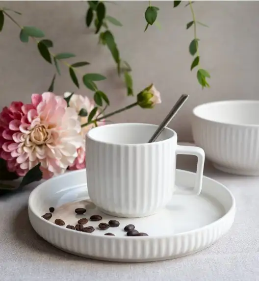 KAIA HOME Ceramiczny zestaw obiadowo kawowy 32 el / 6 os biały ryflowany