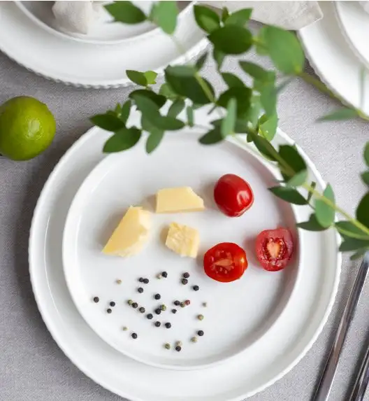 KAIA HOME Ceramiczny zestaw obiadowo kawowy 32 el / 6 os biały ryflowany