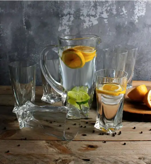 BOHEMIA QUADRO Dzbanek 1,1 L wykonany ze szkła kryształowego / CR9A500